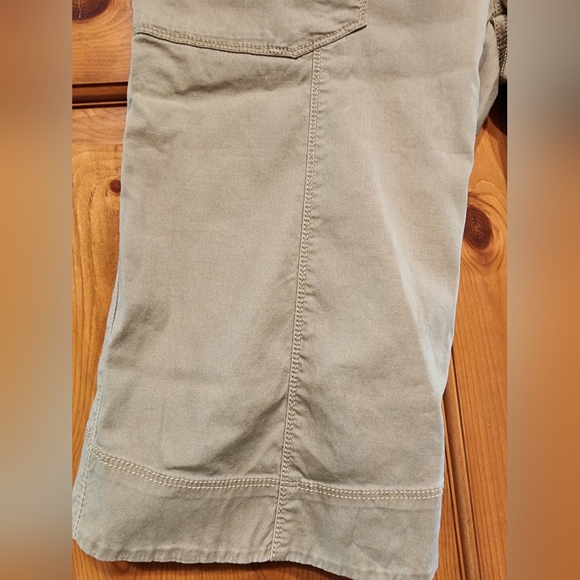 The North Face Ladies Hiking Capris, Khaki, Size 10 - Picture 6 of 8